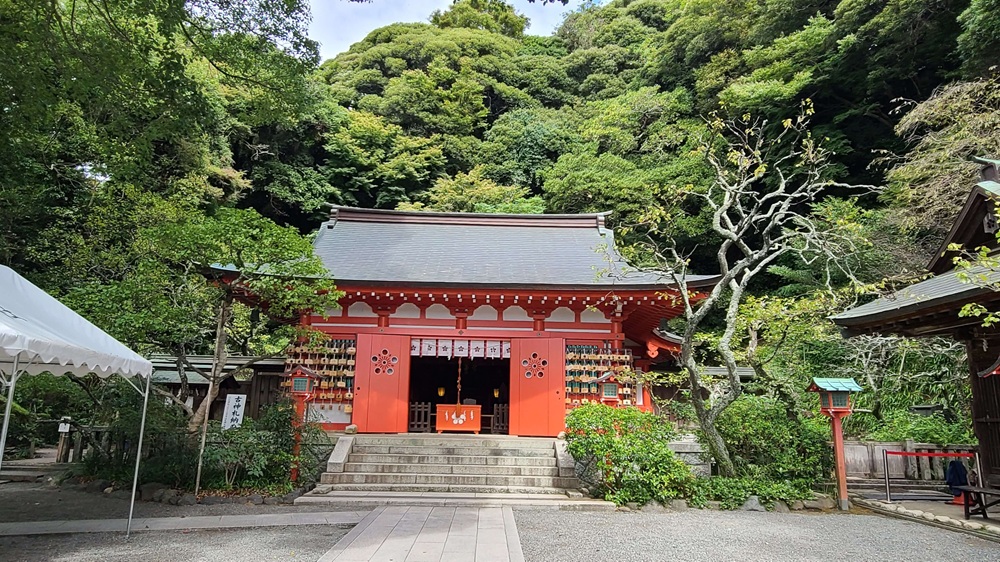 荏柄天神社境内