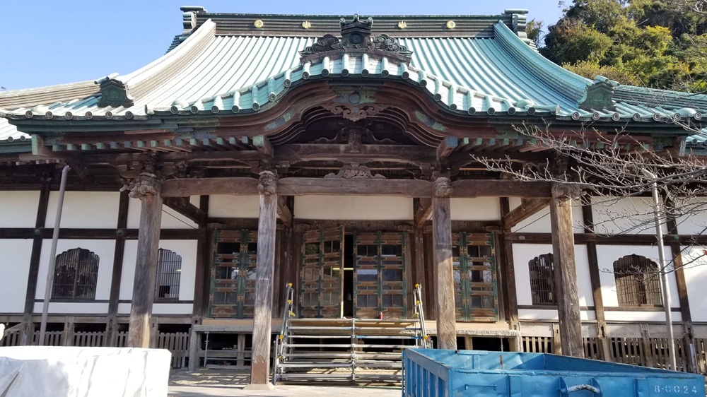 光明寺の本堂 正面