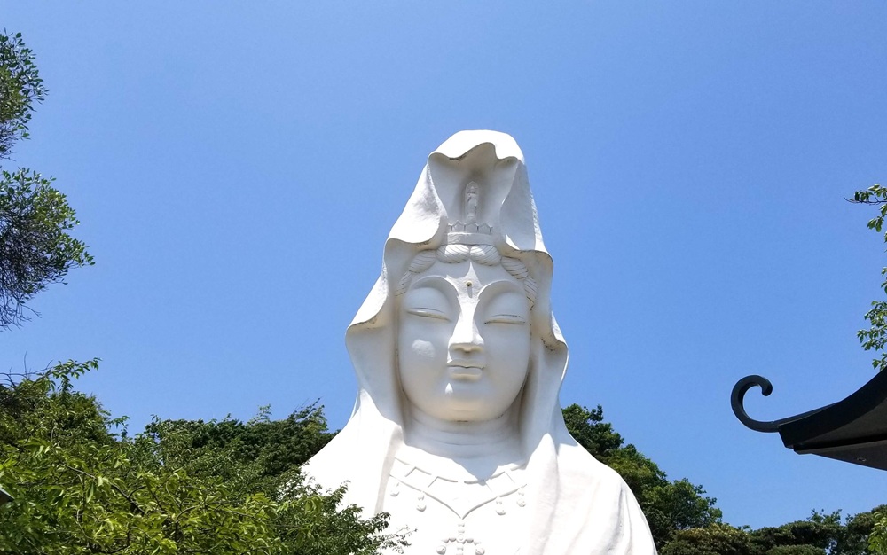大船観音寺の観音様