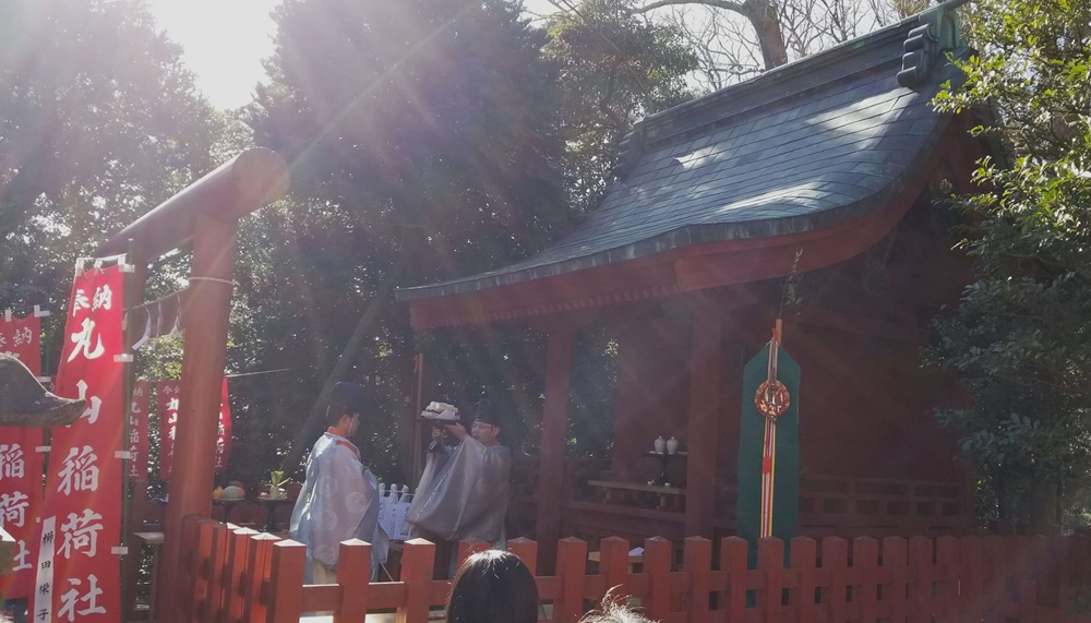 鶴岡八幡宮　丸山稲荷社初牛祭の様子