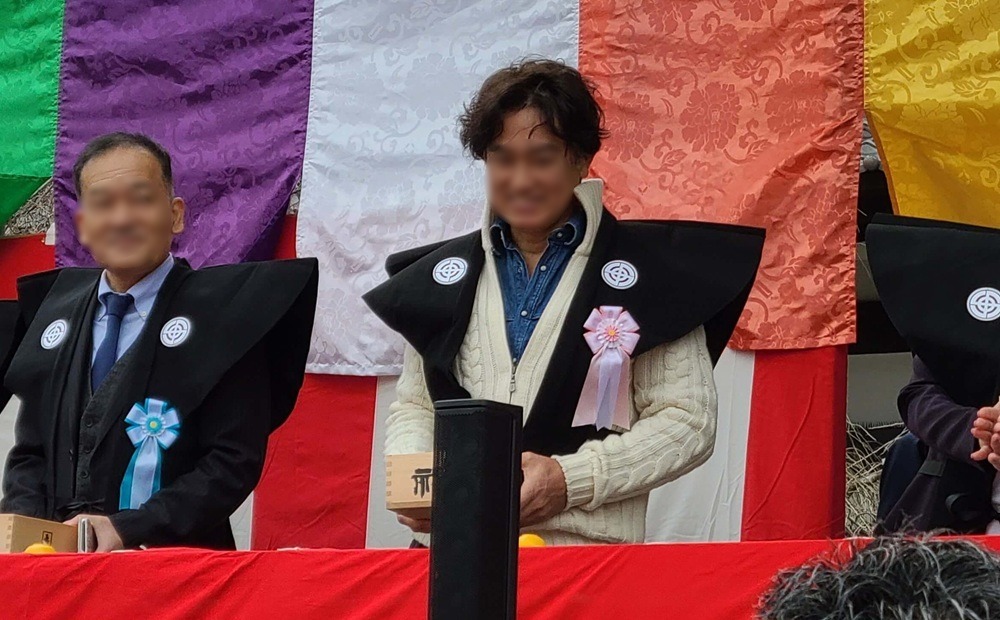 長谷寺の節分祭に参加する人達