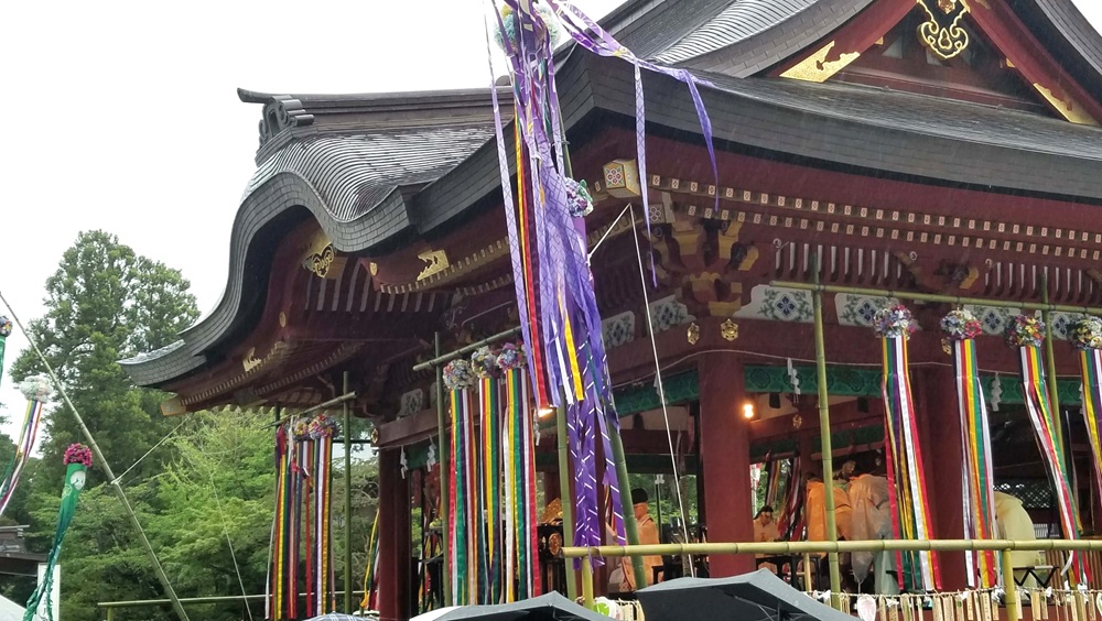 鶴岡八幡宮　舞殿と七夕飾り