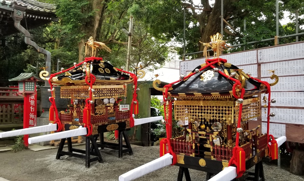 八雲神社の御神輿