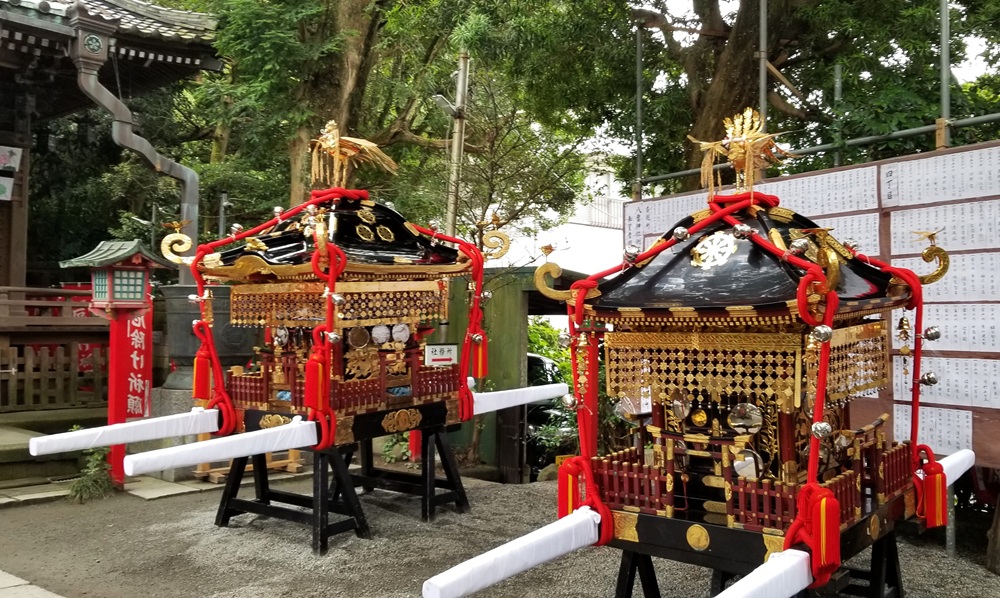 大町の八雲神社　神輿