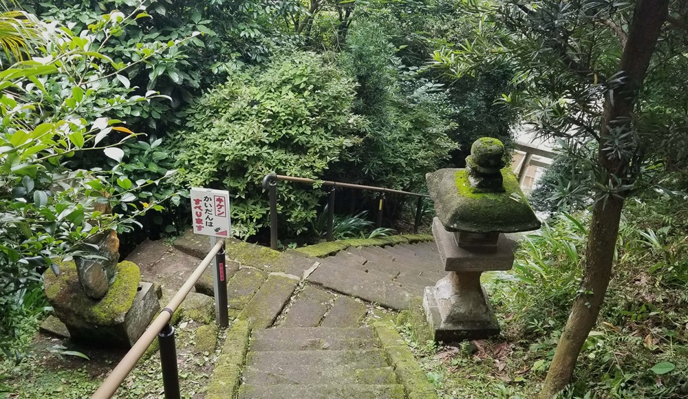 山ノ内　第六天社　階段