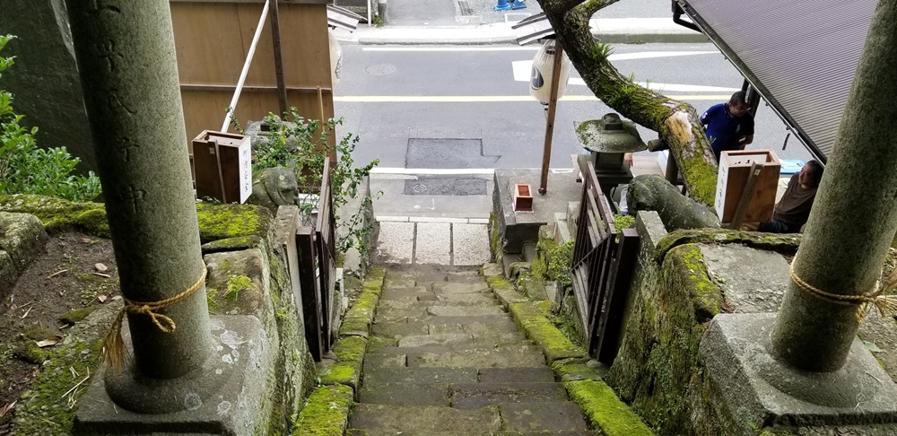 山ノ内　第六天社　階段を少し登った所