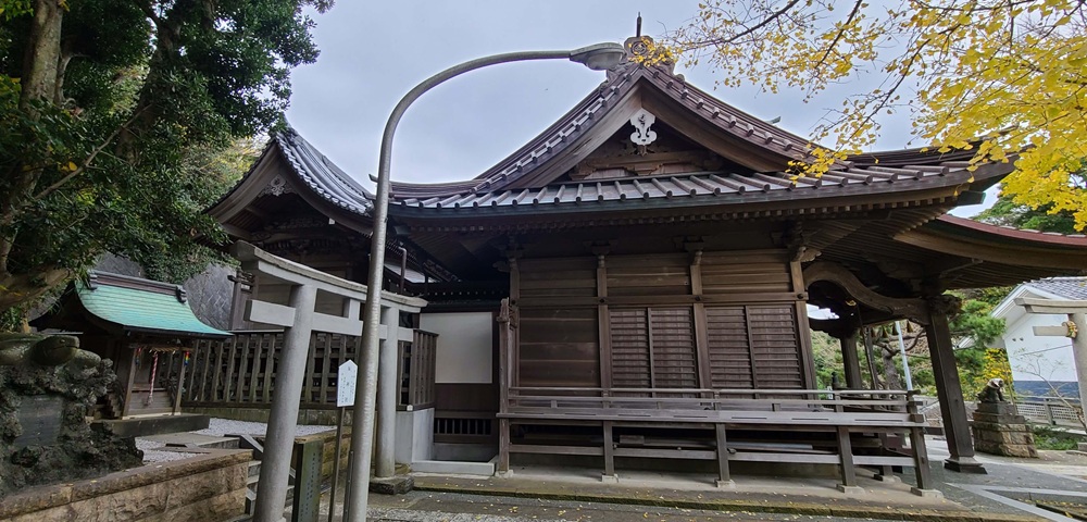 小動神社　本殿
