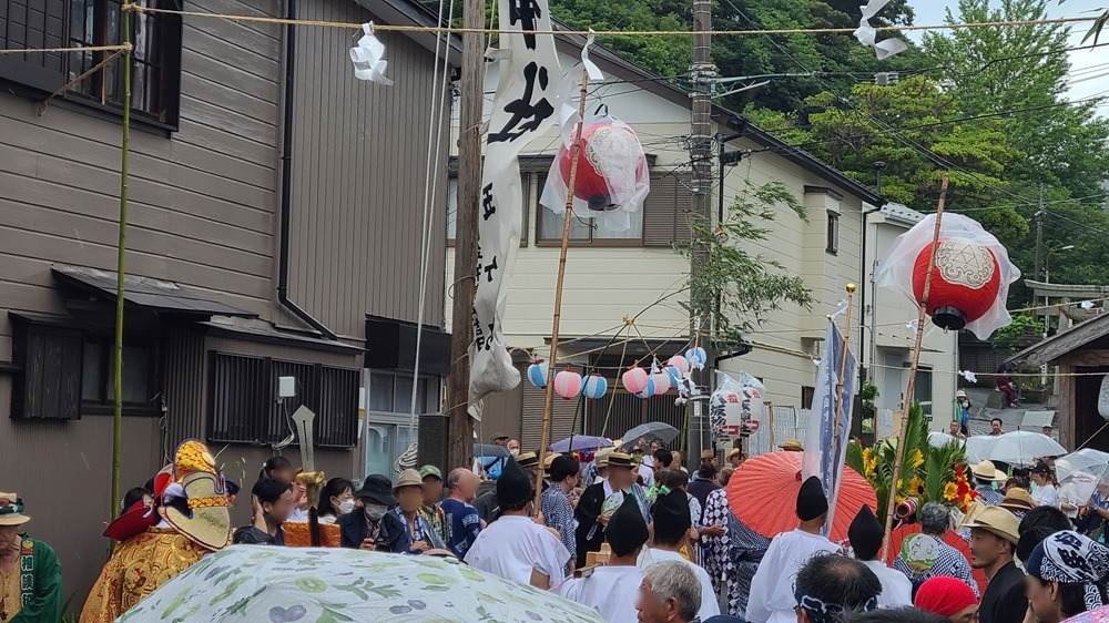 腰越の小動神社　天王祭　神輿