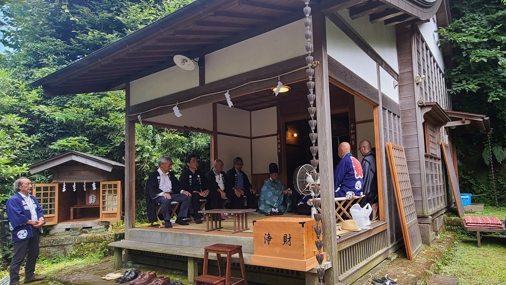 山ノ内　第六天社　神職と氏子たち