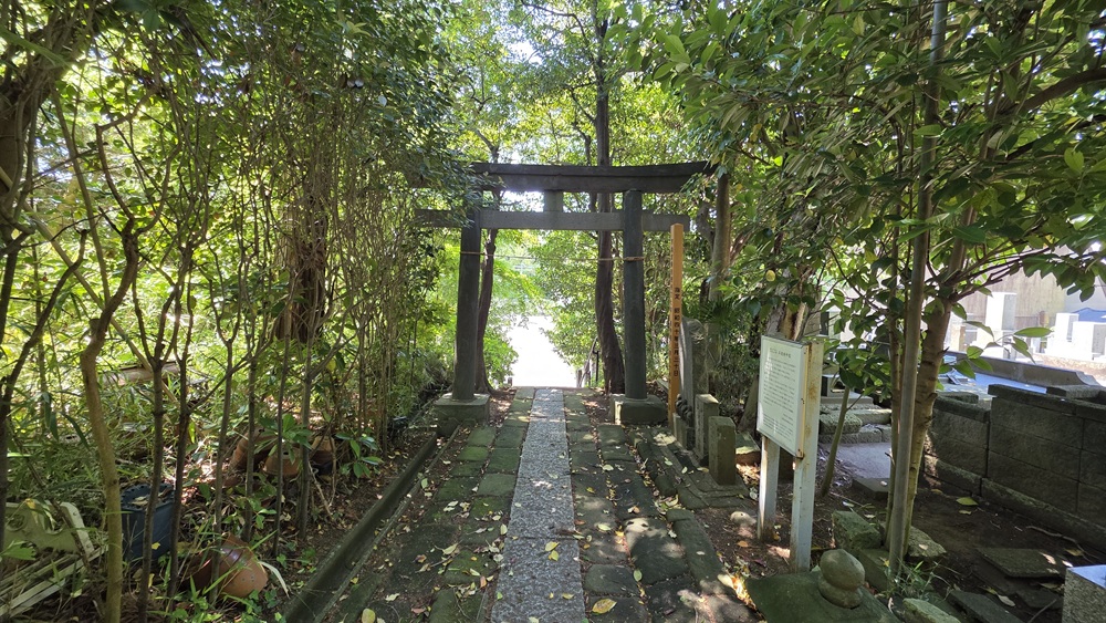 小袋谷　厳島神社鳥居