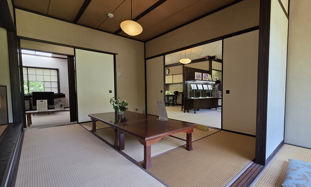 吉屋信子記念館和室