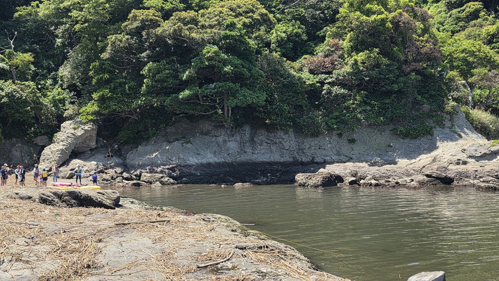 江の島 海岸沿い