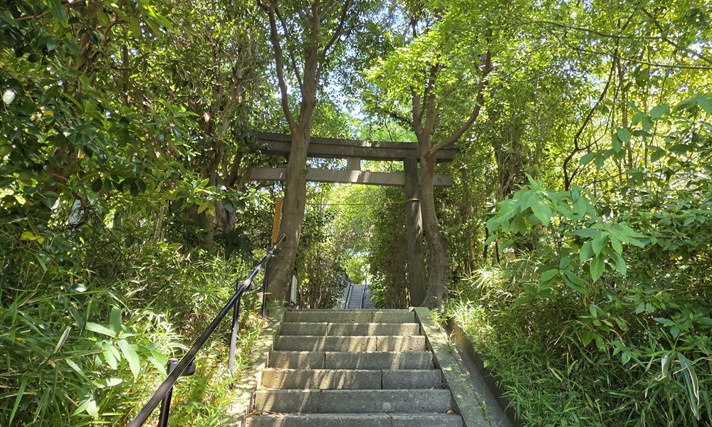 小袋谷　厳島神社鳥居