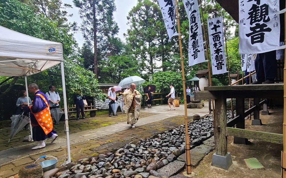 杉本寺 大法要 地蔵堂