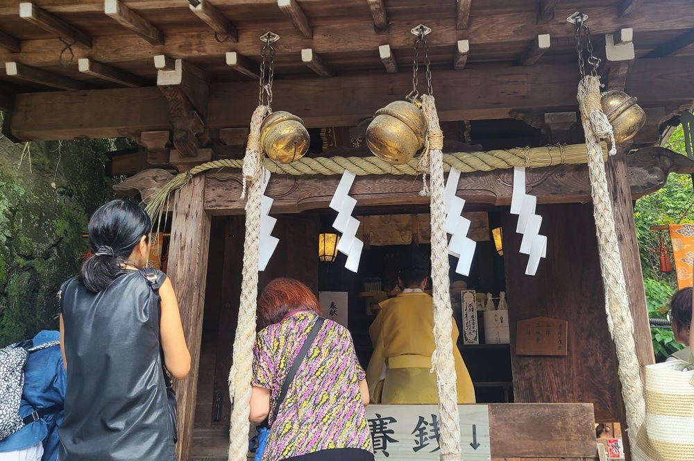 銭洗弁財天宇賀福神社 例祭