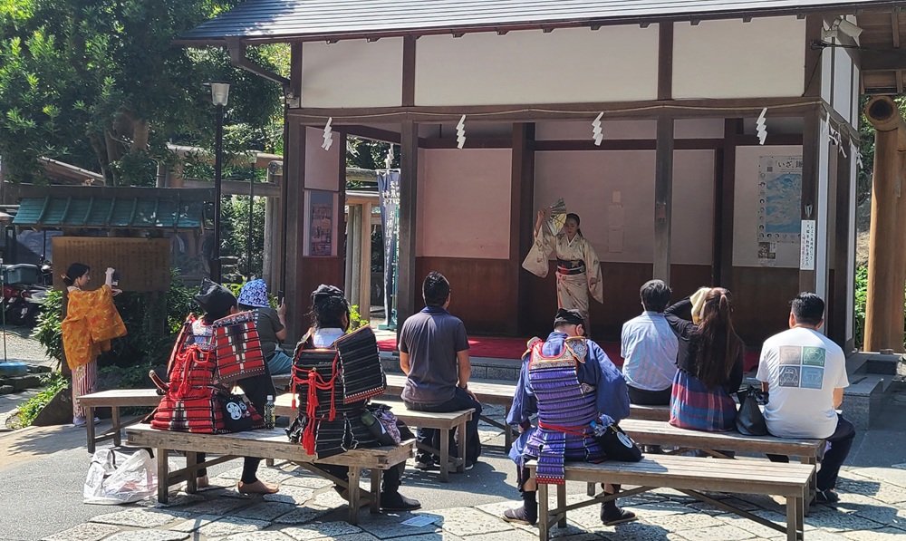 銭洗弁財天宇賀福神社