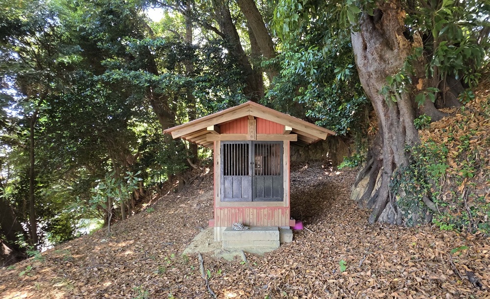 城廻の第六天社　正面