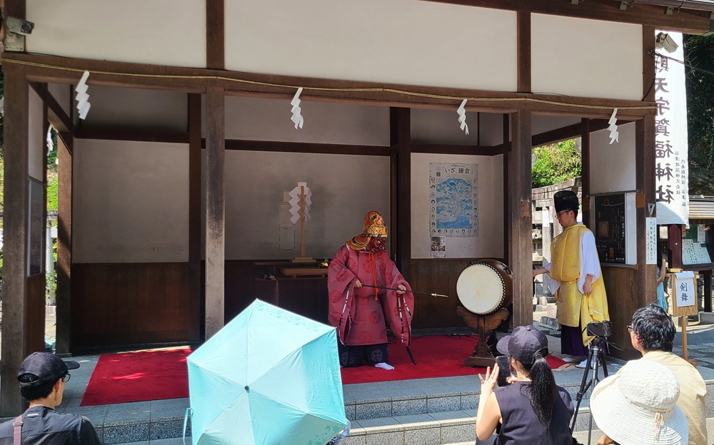 銭洗弁財天宇賀福神社 鎌倉神楽 剣舞