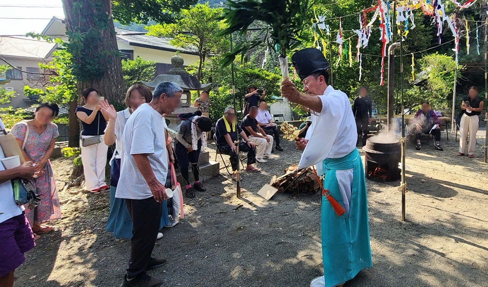 熊野新宮湯立神楽 笹舞