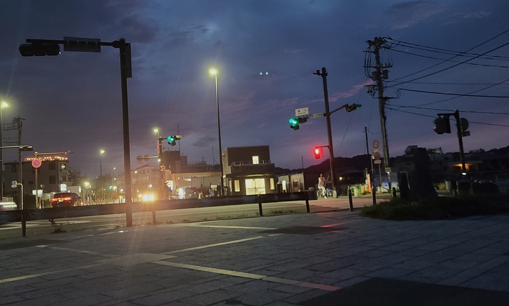 4時59分 滑川交差点の様子