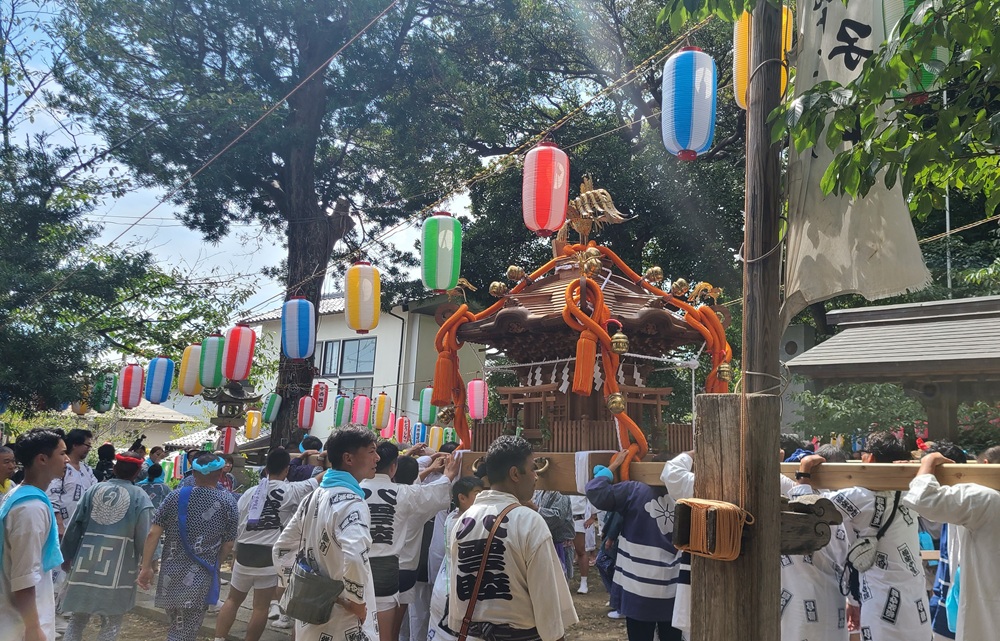 いよいよ神輿スタート