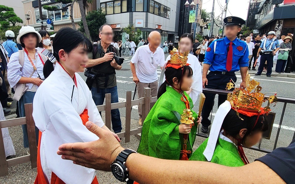 二の鳥居に八乙女到着
