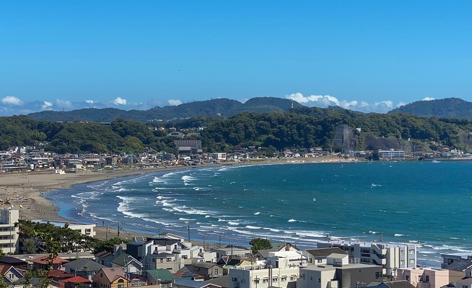 長谷寺から見た由比ガ浜